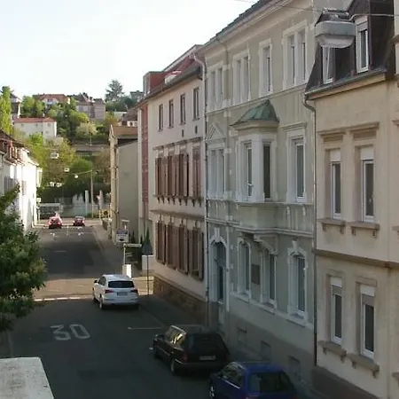 Konukevi Nova Neustadt - Das Grune Gastehaus Neustadt an der Weinstraße